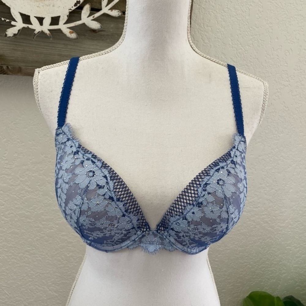 Victoria’s Secret dream angel push up blue lace underwire bra 36D